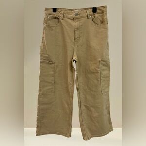Levi's Women’s Tan Cargo Pants, 31